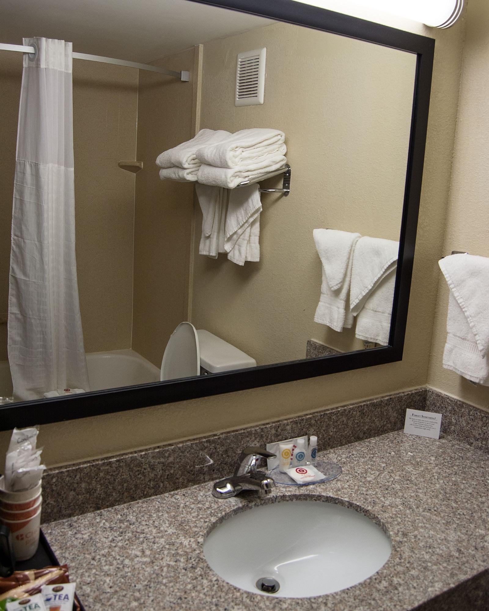 Comfort Inn & Suites Raphine - Lexington Near I-81 And I-64 Dış mekan fotoğraf
