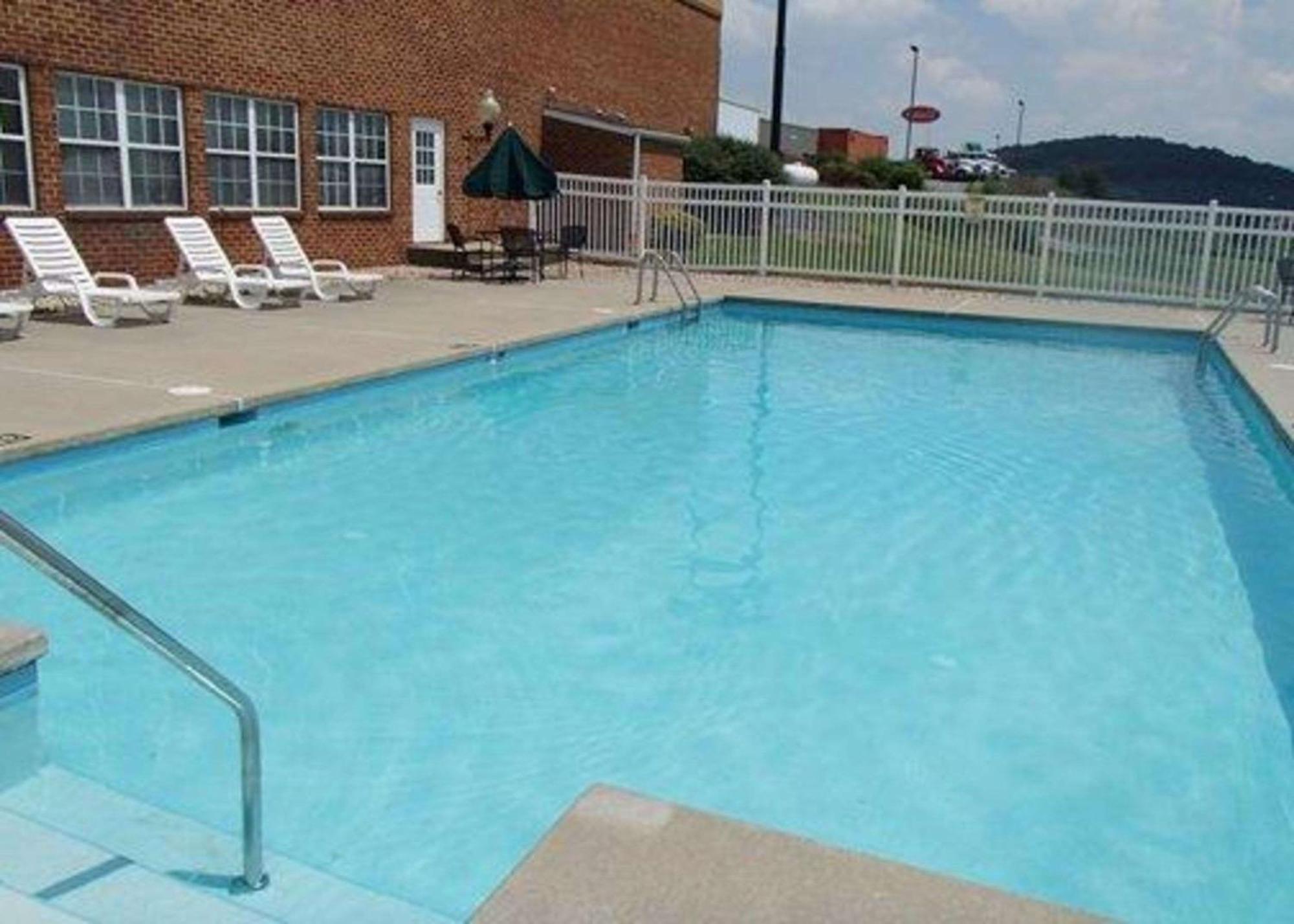 Comfort Inn & Suites Raphine - Lexington Near I-81 And I-64 Dış mekan fotoğraf