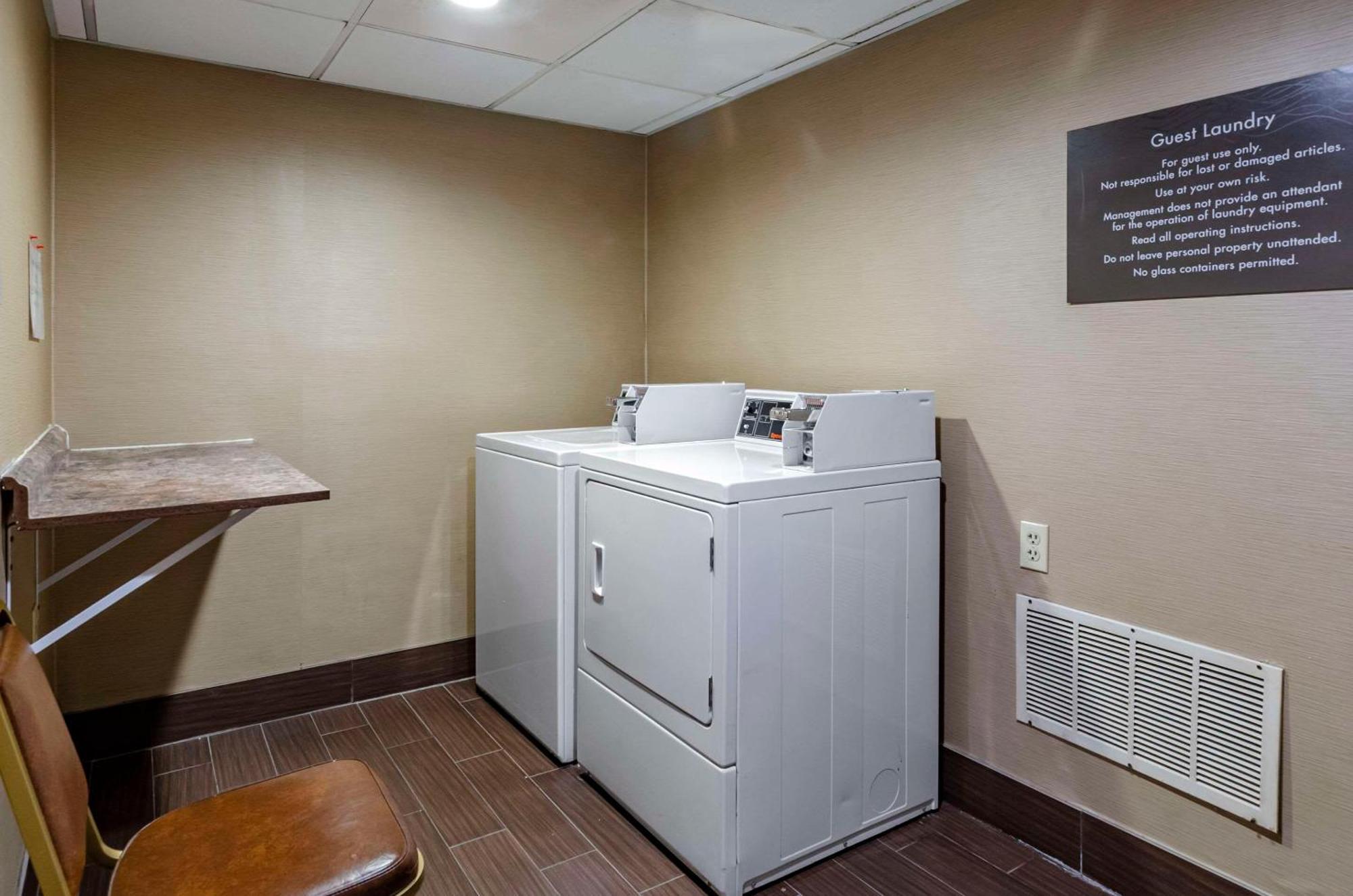 Comfort Inn & Suites Raphine - Lexington Near I-81 And I-64 Dış mekan fotoğraf