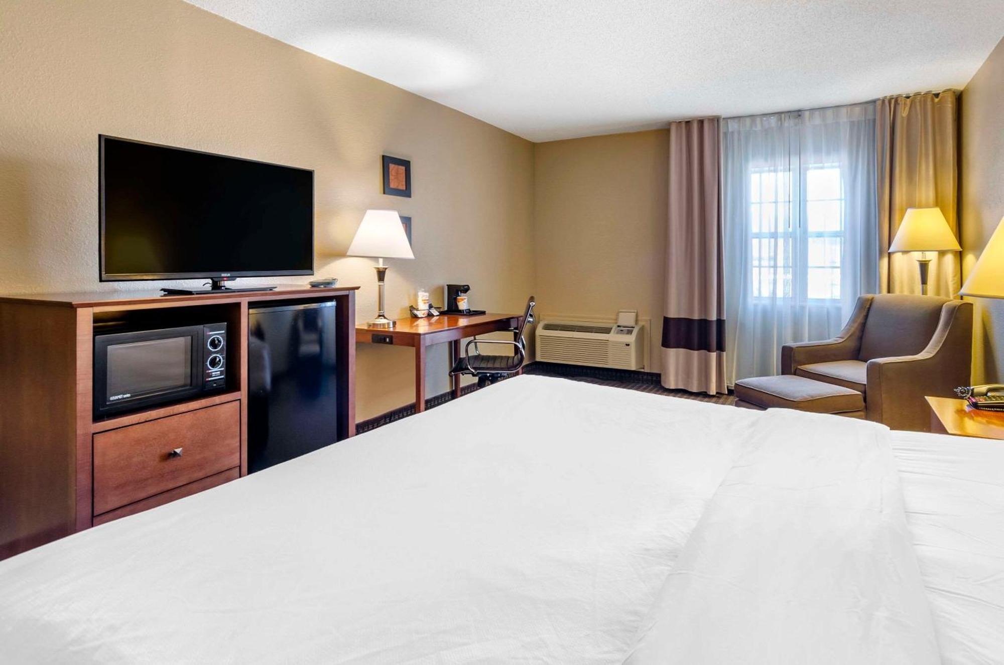 Comfort Inn & Suites Raphine - Lexington Near I-81 And I-64 Dış mekan fotoğraf