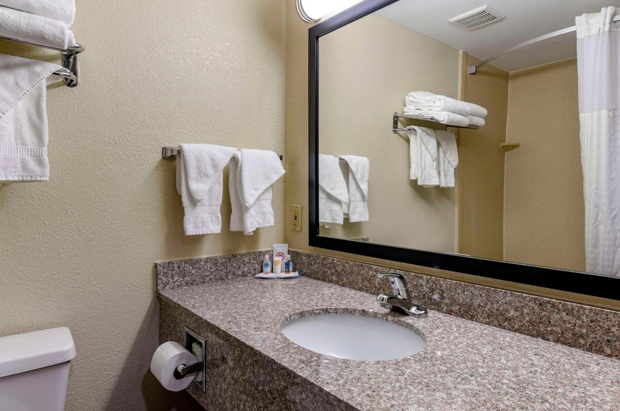 Comfort Inn & Suites Raphine - Lexington Near I-81 And I-64 Dış mekan fotoğraf